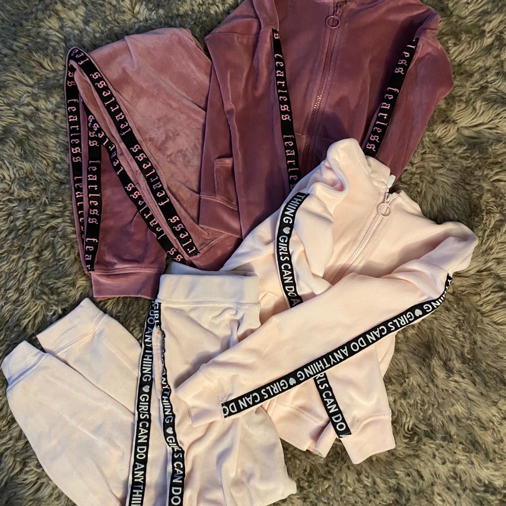 2 GIRLS VELOUR SWEAT SUITS BY IDEOLOGY